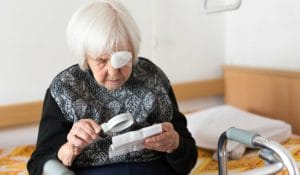 help-visually-impaired-seniors